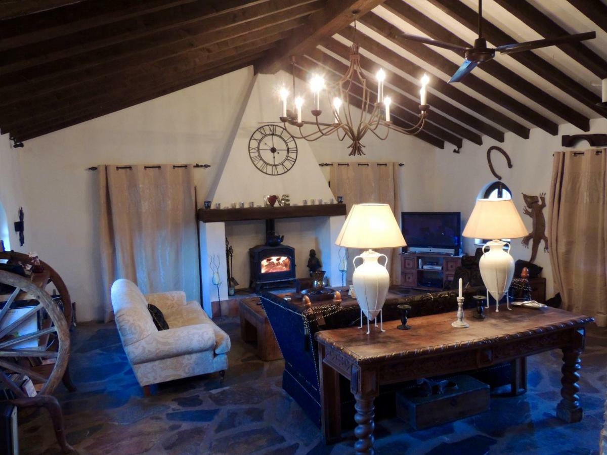 Вилла Cortijo Cuscurro Риогордо Экстерьер фото